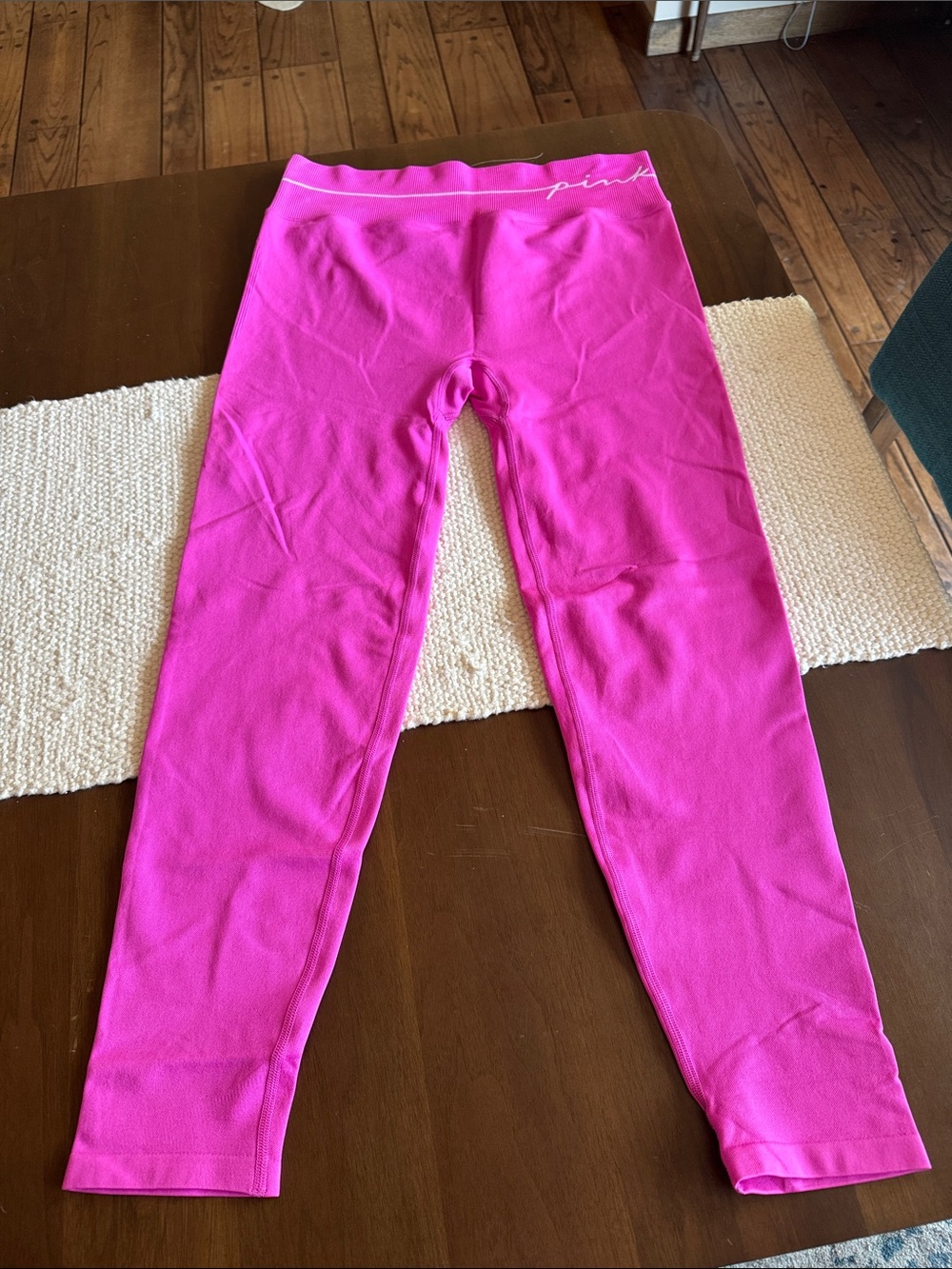 PINK Victoria's Secret Hot Pink Seamless Leggings - Picture 2 of 9